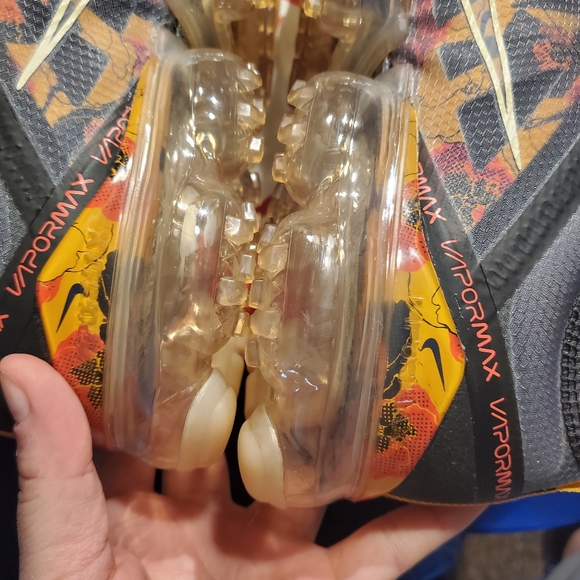 Nike Air Vapormax 2019 Special Edition - Picture 15 of 16